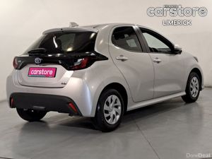 Toyota Yaris 1.5 - Image 3