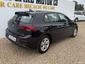 Volkswagen Golf Life 1.0 TSI Mhev 110HP 5 - Image 4