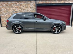 201 Audi SQ7 4.0TDI V8 7 SEATER - Image 2