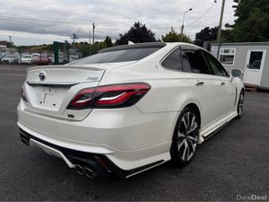 Toyota Crown 2.5 RS HYBRID  -  HALF LEATHER ELECTR - Image 4