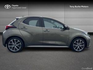 Toyota Yaris - Hybrid - New Generation - PLATINUM - Image 3