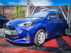 2021 Toyota Yaris Hybrid - Image 4