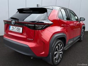 Toyota Yaris Cross YARIS CROSS LUNA SPORT - Image 4