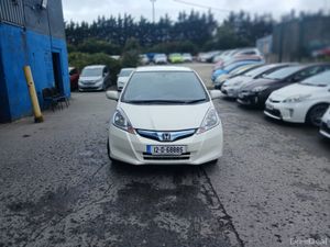 2012 Honda Fit  Hybrid Automatic/ Car Play - Image 2