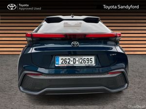 Toyota C-HR HEV SPORT - Image 4
