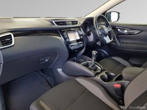 Nissan Qashqai 1.3 PET SV €3000 SCRAPPAGE OFFER - Image 3