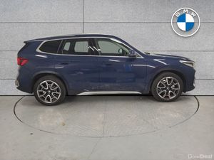 BMW iX1 eDrive20 xLine - Image 4