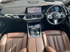 BMW X5 xDrive45e xLine - Image 4