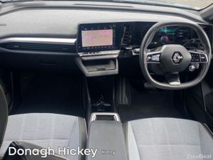 Renault Megane E-Tech EV60 220hp Techno - Image 2