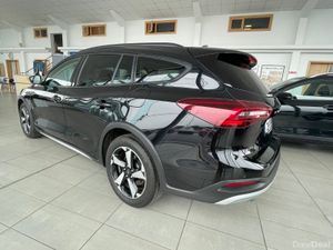 Ford Focus Active Estate 1.0 EcoBoost Petrol - Image 4