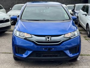 Honda Fit 1.5 Hybrid Auto 52000KM ONLY 2014 2 keys - Image 2