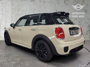 Mini Cooper 5-Door Cooper - Image 3