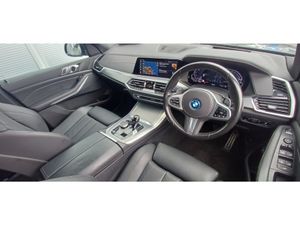 BMW X5 XDRIVE45E M SPORT AUTO - Image 4