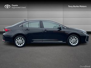 Toyota Corolla Saloon - Luna Edition - 1.8 Hybrid - Image 3