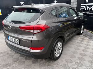 Hyundai Tucson 1.7CRDI SE BL/DR 5 DR - Image 4