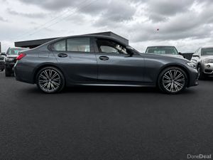 BMW 3-Series 2019 - Image 2