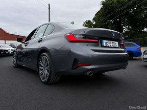 BMW 3-Series 2019 - Image 3