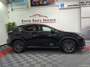 Lexus NX PHEV (PREMIUM PACK) 4WD AUTOMATIC **ONE O - Image 4