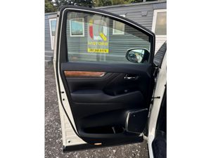 Toyota Alphard Executive Lounge 2.5 Petrol Hybrid - Image 4