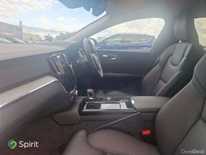 Volvo V60 T6 Plus Plug In Hybrid - Image 4