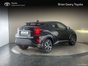 Toyota C-HR HYBRID SPORT - Image 2