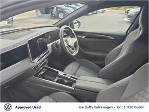 Volkswagen Passat  R-LINE PHEV S-A DSG AUTO - Image 4