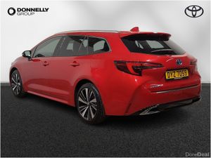 Toyota Corolla Touring Sport Design - Image 3