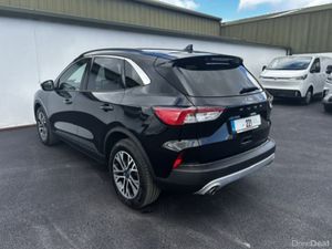 Ford Kuga 2022 - Image 3