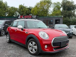 17 Mini Cooper 1.5 - Image 3