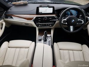 BMW 5-Series 520d M Sport Auto - Image 4
