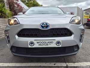 Toyota Yaris Cross 1.5 HYBRID / X SPEC / LOW MILEA - Image 4