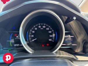 Honda Fit 1.5 hybrid Auto - Straight Sale Discount - Image 4