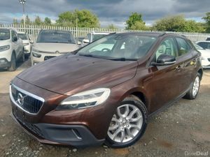 Volvo V40 2.0L Diesel D4 MOMENTUM - Automatic (097 - Image 3