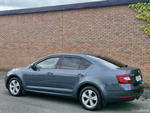 Skoda Octavia AMBITION 1.6 TDI FINANCE AVAILABLE - Image 2