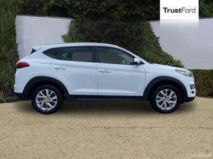 Hyundai Tucson 1.6 GDi SE Nav 5dr 2WD - REVERSING - Image 3