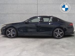 BMW 5-Series 530e - Image 4