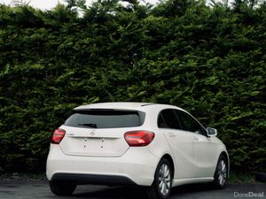 Mercedes Benz A180 2016 | Blind Spot Assist - Image 3