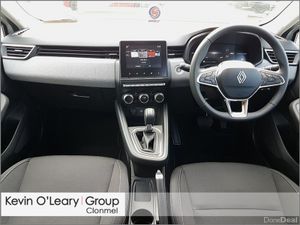 Renault Clio Evolution E-TECH Hybrid 145 Auto - Image 2