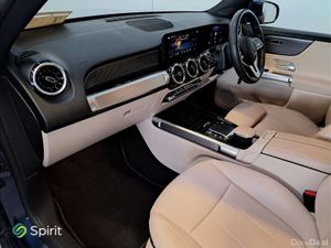 Mercedes-Benz GLB 180 AMG Line*7Seats*Beige L/S*Ca - Image 4