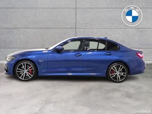 BMW 3-Series 330e M Sport Saloon - Image 4
