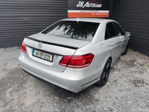 Mercedes-Benz E-Class 220 CDI BLUE EFFICIENCY SE 4 - Image 4