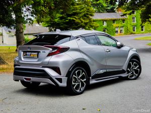 2018 Toyota C-HR 1.8 Petrol Hybrid Auto G Package - Image 3