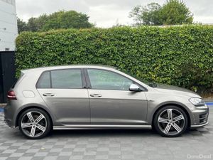 Volkswagen Golf R 4MOTION 2.0 TSI AUTO // SERVICE - Image 2