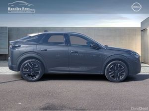 Peugeot 3008 1.2 MHEV PureTech 136bhp eDCS6 Allure - Image 3