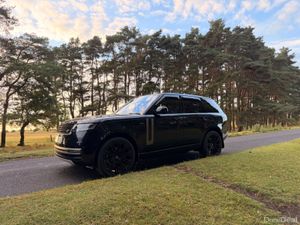 Land Rover Range Rover 2023 - Image 3