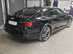 19 AUDI A5 SPORT 190 BHP AUTOMATIC - Image 3