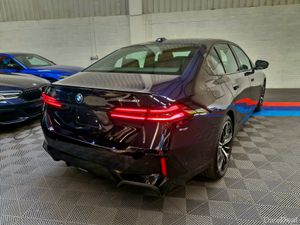 I5 M SPORT PRO ( HUGE SPEC )( FULL OF FACTORY EXTR - Image 4