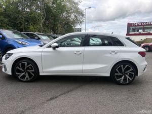Audi A3 1.0 PETROL SPORTBACK **GREAT SPEC** - Image 4