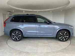 Volvo XC90 2.0 B5P Ultimate Dark 5dr AWD Geartroni - Image 4