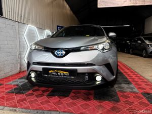 2017 Toyota CHR 1.8 Petrol Self charging Hybrid - Image 2